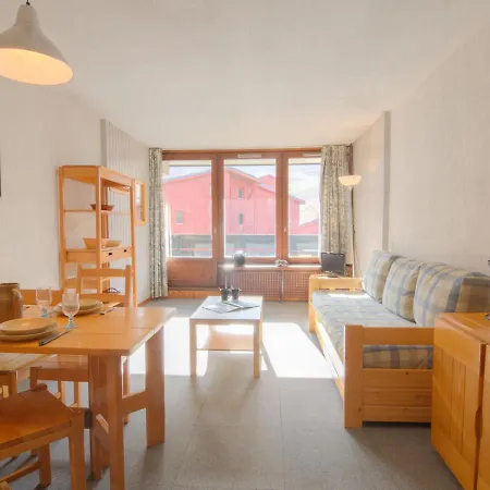 Appartement Grandes Platieres Ii-10 By Interhome