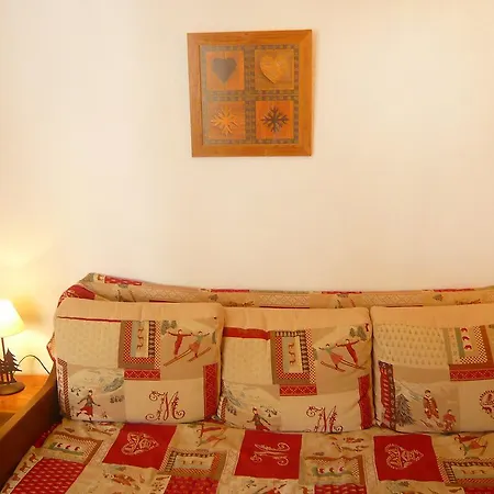 Appartement Grandes Platieres Ii-10 By Interhome